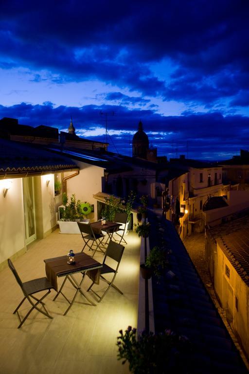 A Mo Casa Acomodação com café da manhã Comiso Quarto foto